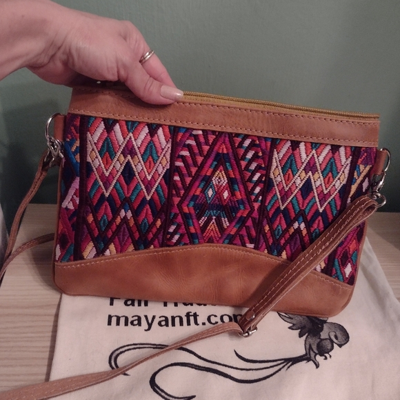 Mayan Fair Trade Guatemalan Handmade Crossbody - Picture 8 of 15